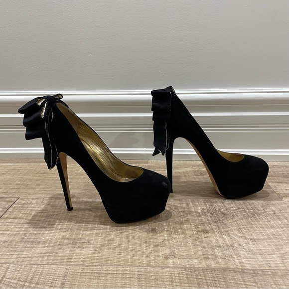 Brian Atwood black suede platform high heel pumps size 38.6 with bow at back - Picture 3 of 6